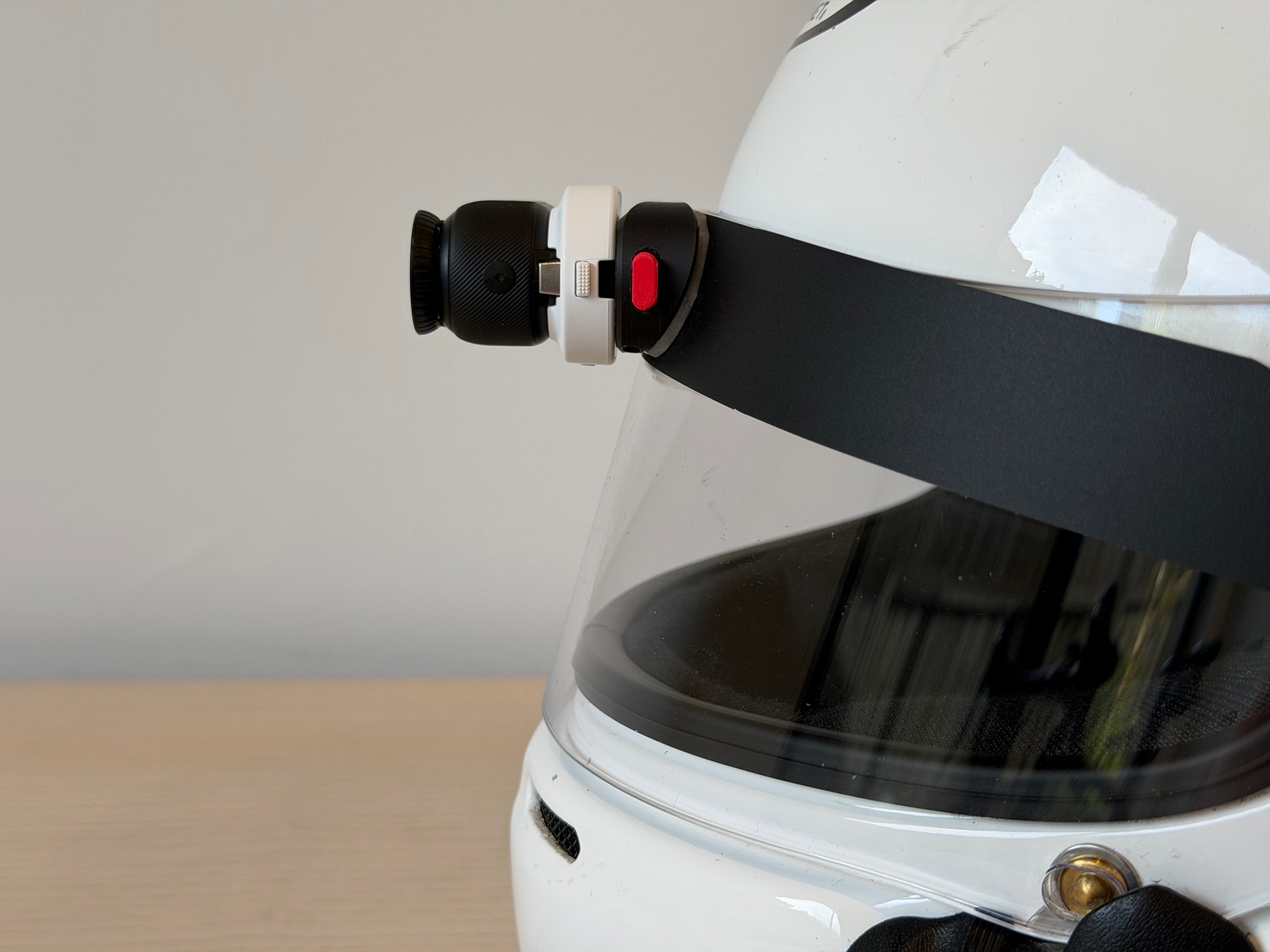 VisorGO Slim - Helmet Camera Mount